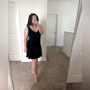 🖤 VINTAGE VICTORIA’S SECRET VELOUR MINI DRESS 🖤